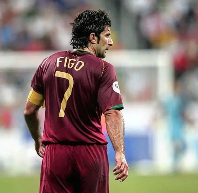 luis-figo-soccer-player-number-7-jersey