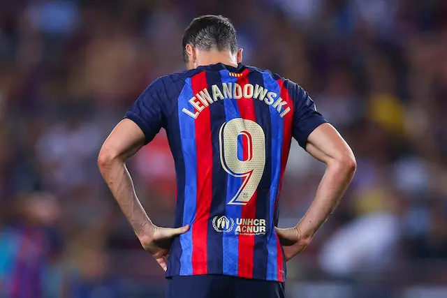 robert-lewandowski-soccer-player-number-9-jersey